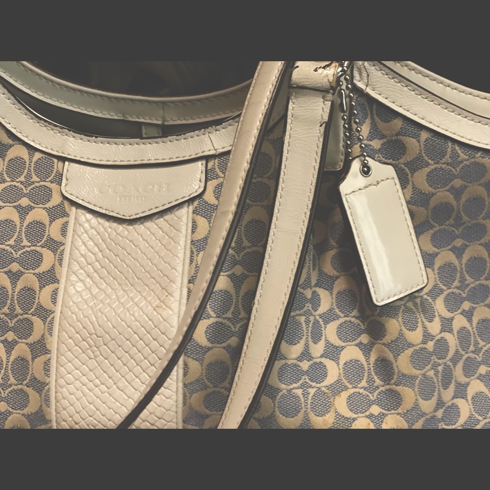 Coach purse